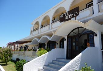 Hotel Hermes has Balcony rooms