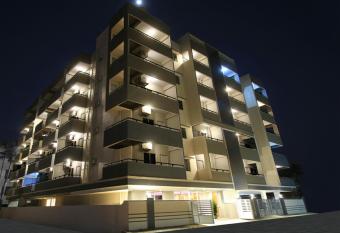 Arra Grande Suites - Nearest Airport Hotels Bangalore has Balcony rooms