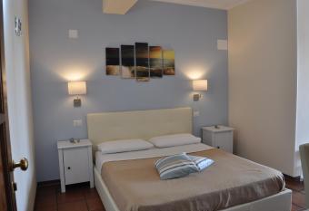 Il Palombaro allows 18 year olds to book a room