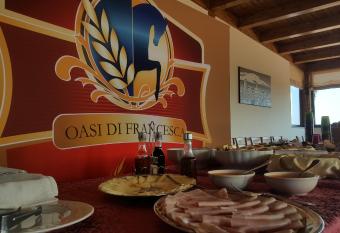 Oasi Di Francesca has Balcony rooms