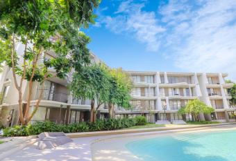 Baan San Kraam at Hua Hin has Balcony rooms