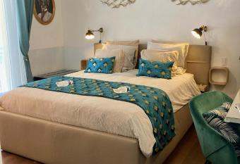 Cannes City B&B allows 18 year olds to book a room