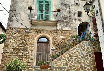 Appartamento del Pescatore has Balcony rooms