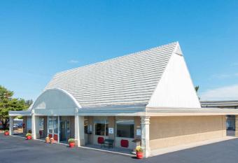 FairBridge Inn Express Frankfort has Smoking rooms