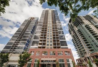 Monki Di Executive Suites - Alura has Balcony rooms