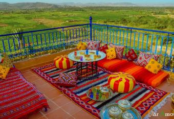 Dar Amoudou has Balcony rooms