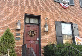 Farnsworth House Inn has Balcony rooms