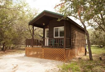 Medina Lake Camping Resort Studio Cabin 2 has Balcony rooms