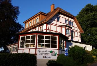 Landgasthaus Zu den Erdf  llen has Balcony rooms