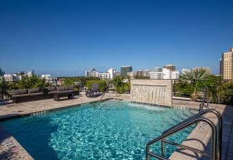 Moderno Residences By Bay Breeze has Balcony rooms