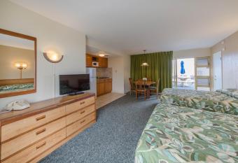 Attache Motel has Balcony rooms