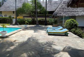 Glory Ocean Villas - Diani has Smoking rooms