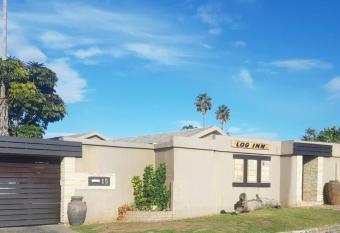 Log Inn has Balcony rooms