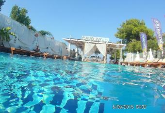 Cavo D  Oro Complex has rooms with a private hot tub