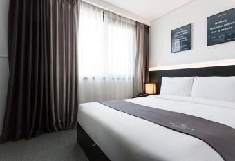 Vella Suite Hotel allows 18 year olds to book a room