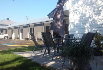 Verandah Motel allows 18 year olds to book a room