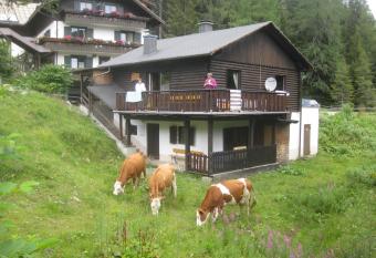 Haus Serena has Balcony rooms