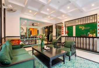 Hoi An Ivy Hotel has Balcony rooms