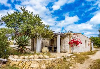 Casa Bedda allows 18 year olds to book a room