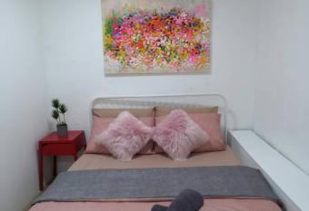 Malacca Jonkerhouse allows 18 year olds to book a room