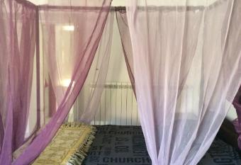 L arco di corso Garibaldi 202 has Balcony rooms