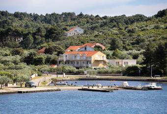 Apartments by the sea Lumbarda, Korcula - 4393 has Smoking/Balcony rooms