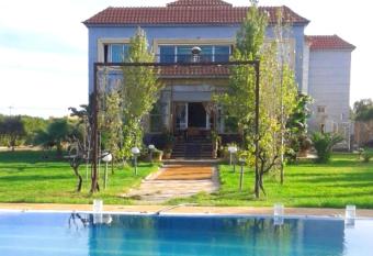 3 bedrooms villa with private pool and garden at Laghnimyene has Balcony rooms