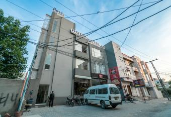 BnB Hotel allows 18 year olds to book a room