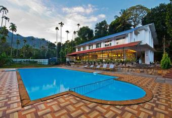 Vythiri Holiday Resort, Wayanad allows 18 year olds to book a room