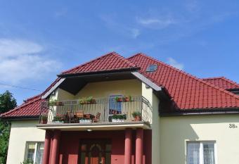 Moka has Balcony rooms