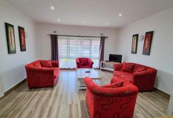 Mwaiseni Maisonettes apartments has Balcony rooms