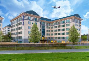 Park Inn By Radisson Brussels Airport allows 18 year olds to book a room