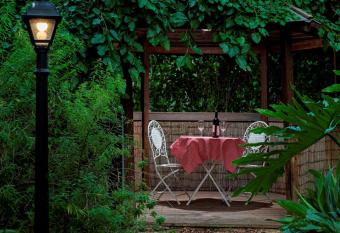 Zimmer & Spa Kesem Hamaga allows 18 year olds to book a room