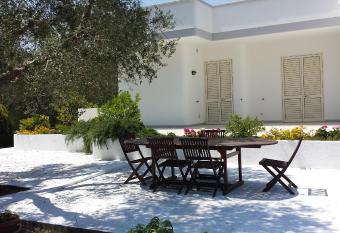 Tenuta Schiauddi has Smoking/Balcony rooms