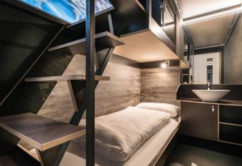 BoxHotel G  ttingen (App Based Hotel) allows 18 year olds to book a room
