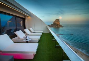 ESTIMAR Calpe Suitopia has Balcony rooms