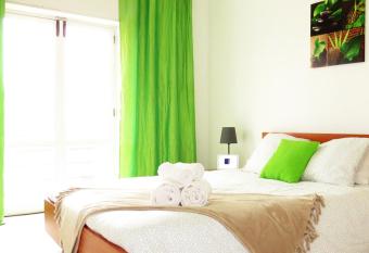 IM On Avenida has Balcony rooms