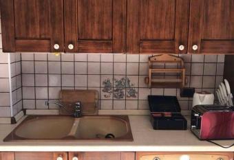 Betty bu has Smoking/Balcony rooms