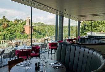 Avon Gorge by Hotel du Vin allows 18 year olds to book a room