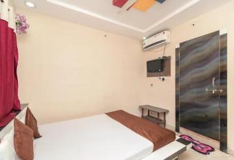 Hotel Rameshwaram has Smoking/Balcony rooms
