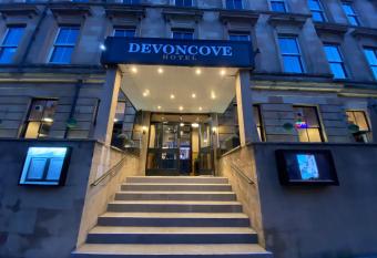 Devoncove Hotel Glasgow City allows 18 year olds to book a room