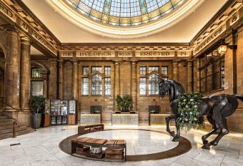 Kimpton Clocktower, an IHG Hotel allows 18 year olds to book a room