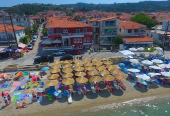 Summer Beach Hotel has Balcony rooms