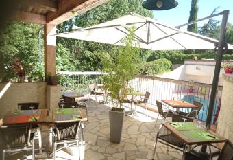 Lou Cigaloun has Balcony rooms