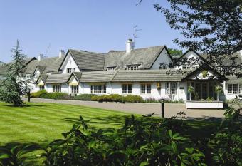 Basingstoke Country Hotel & Spa allows 18 year olds to book a room