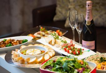 Hotel Venus Neo has Smoking rooms