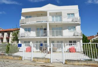 Apartment Finn has Balcony rooms