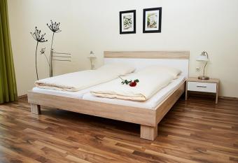 Hotel Landgasthof Wallburg allows 18 year olds to book a room