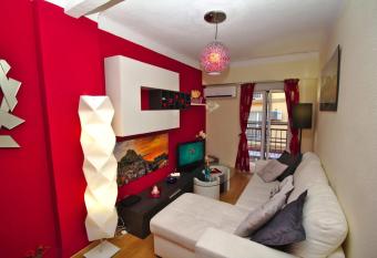 Princess Diana Apartment has Balcony rooms