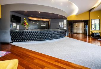 Da Vinci s Hotel allows 18 year olds to book a room